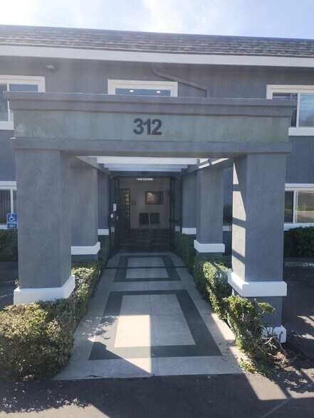 More Photos Of 312 S Juniper St, Escondido Medical For Lease