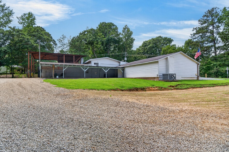 More Photos Of 409 Wagstaff Rd, Fuquay-Varina Manufacturing For Sale