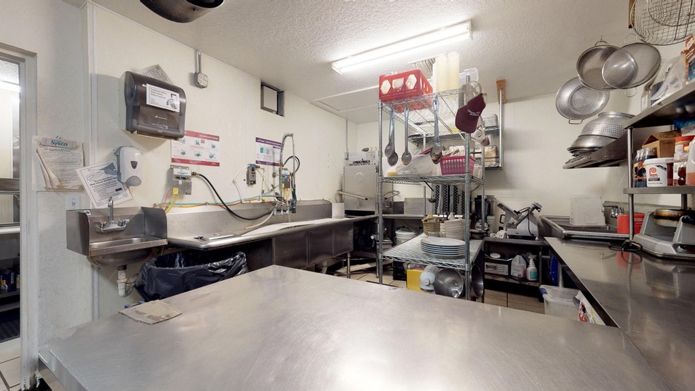 More Photos Of 9576 N Citrus Springs Blvd, Citrus Springs Restaurant For Lease