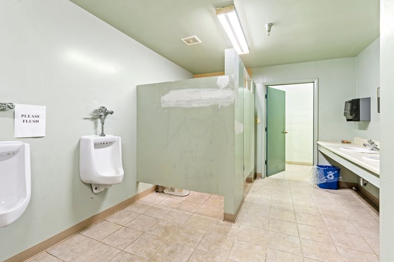 More Photos Of 5340-5364 Broadway, Merrillville Storefront For Sale