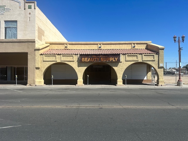 Primary Photo Of 327 E 2nd St, Calexico Convenience Store For Sale