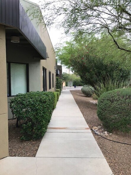 More Photos Of 198 S Coronado Dr, Sierra Vista Medical For Sale