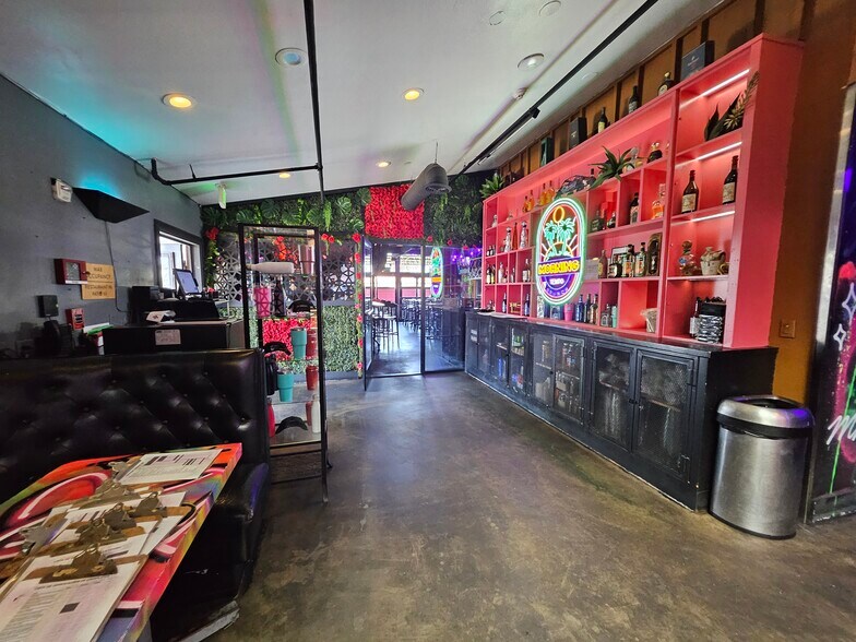 More Photos Of 12056 Paramount Blvd, Downey Restaurant For Sale