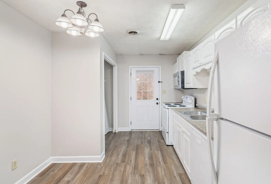More Photos Of 2312 Boyds Creek Hwy, Sevierville Apartments For Sale