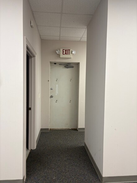 More Photos Of 16600-16622 N Western Ave, Edmond Unknown For Lease