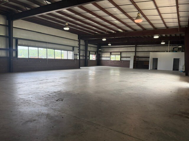 More Photos Of 32201 Queen Anne Hwy, Queen Anne Industrial For Lease