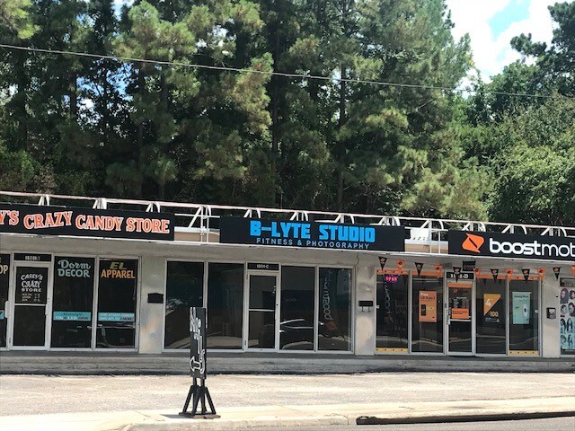More Photos Of 1501 Sam Houston Ave, Huntsville Storefront Retail Office For Lease