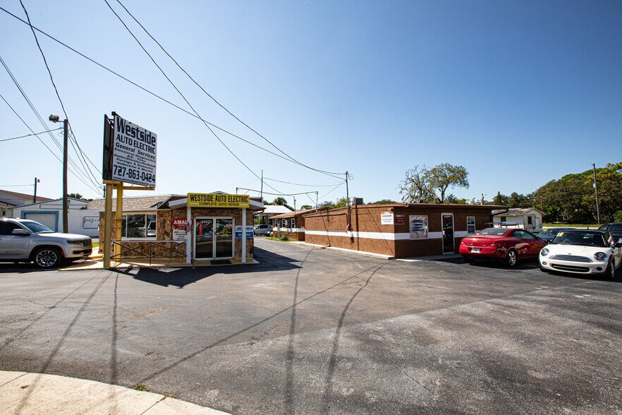 More Photos Of 14825 US Highway 19, Hudson Service For Sale