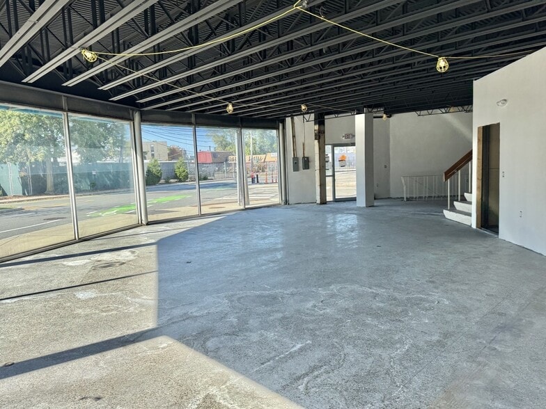 More Photos Of , Cambridge Unknown For Sale