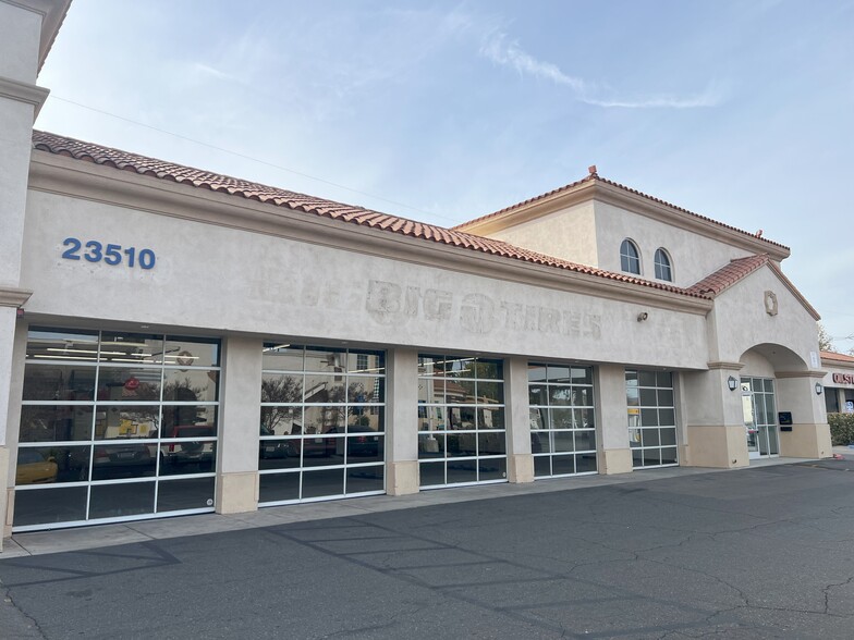 Primary Photo Of 23510 Valencia Blvd, Valencia Storefront For Lease