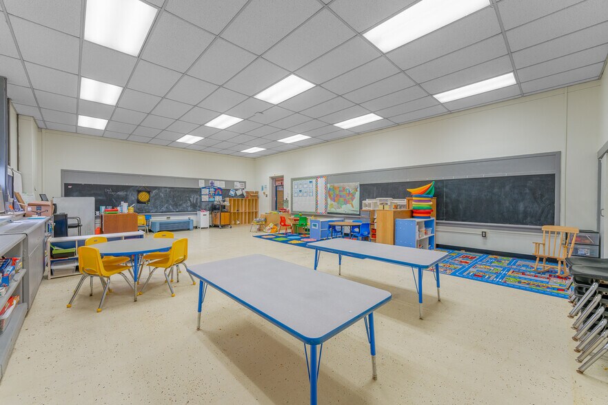 More Photos Of 300 North St, Waynesburg Schools For Sale