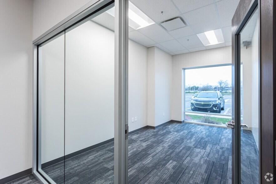 More Photos Of Interstate 215 at 2700 West, Salt Lake City Unknown For Lease