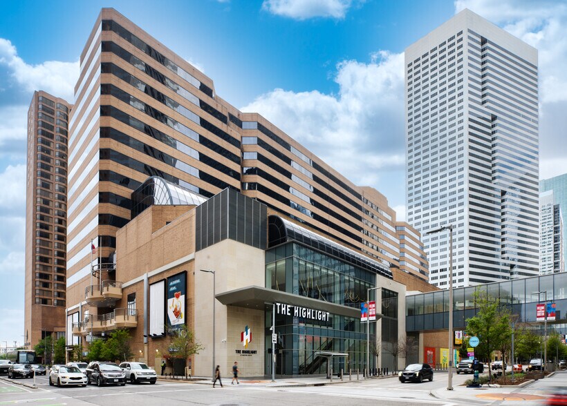 More Photos Of 1301 McKinney St, Houston Unknown For Lease