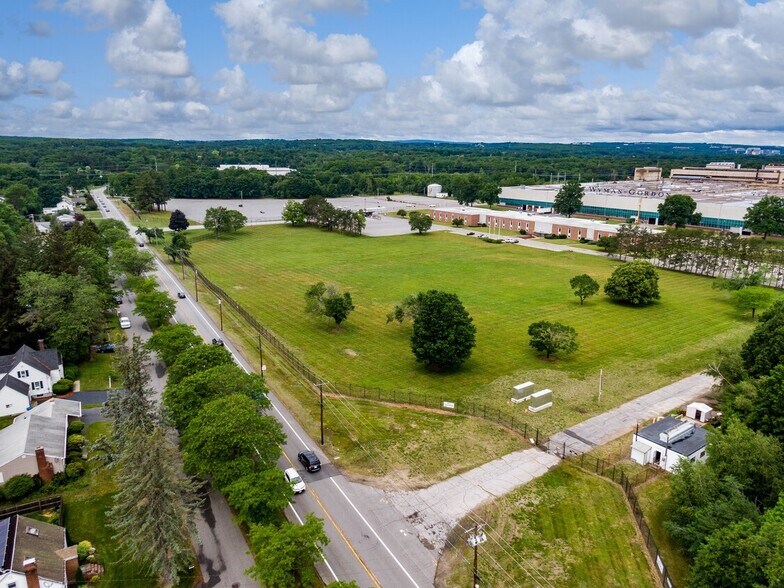 More Photos Of 232 Worcester St, North Grafton Distribution For Sale