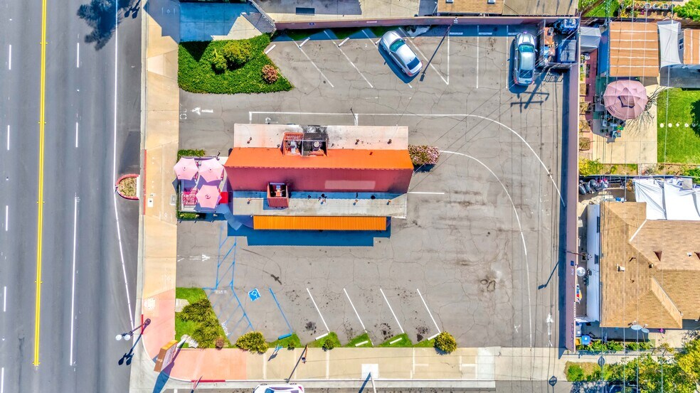 More Photos Of 806 S Main St, Santa Ana Fast Food For Sale