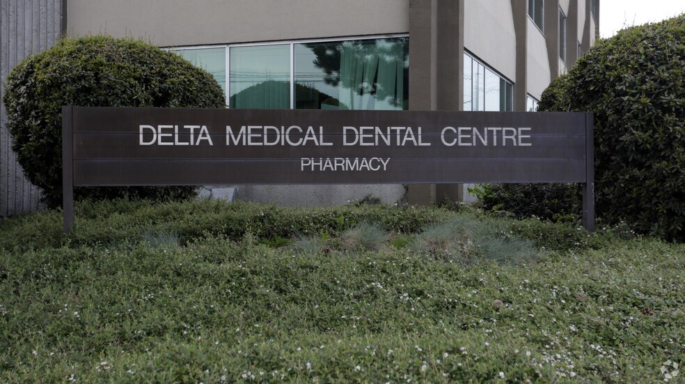 More Photos Of 8035 120th St, Delta Medical For Lease