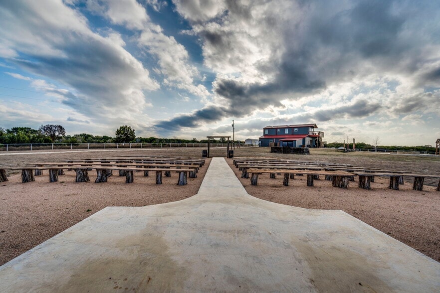 More Photos Of 3199 County 2730 Rd, Glen Rose Lodge Meeting Hall For Sale