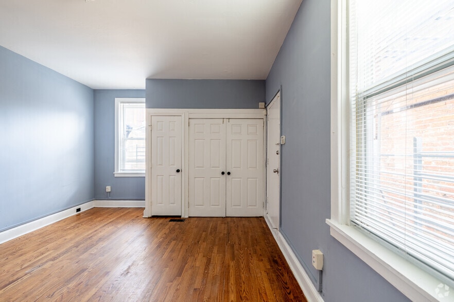 More Photos Of 1015 Cathedral St, Baltimore Apartments For Lease