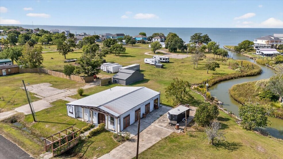 Primary Photo Of 311 Bayside Dr, Anahuac Flex For Sale