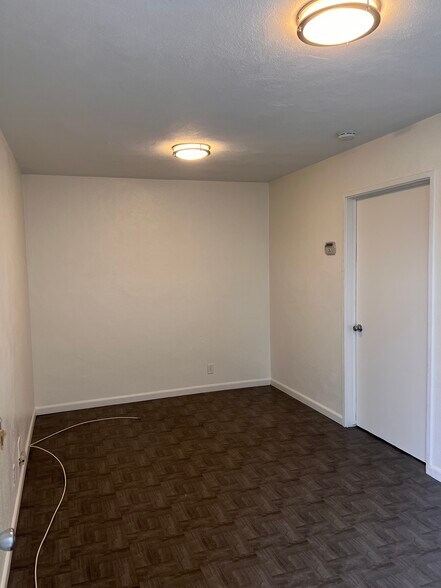 More Photos Of 629-635 S Palm Ave, Alhambra Warehouse For Lease