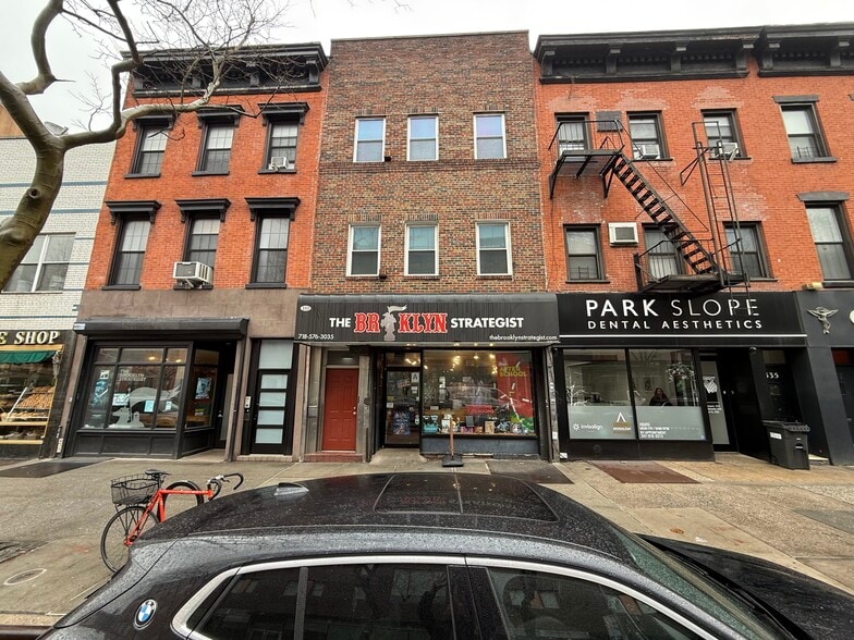 More Photos Of 333 Court St, Brooklyn Storefront Retail Residential For Lease