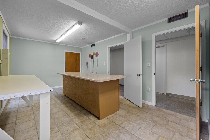 More Photos Of 4300 James Ln, Chattanooga Specialty For Sale