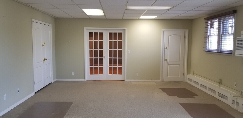 More Photos Of 575 White Plains Rd, Eastchester Office For Lease