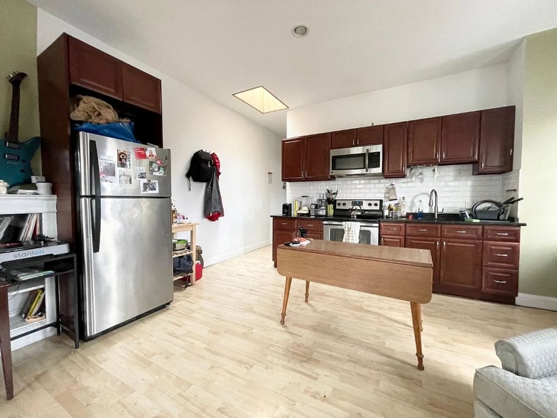 More Photos Of 4631 Locust St, Philadelphia Multifamily For Sale