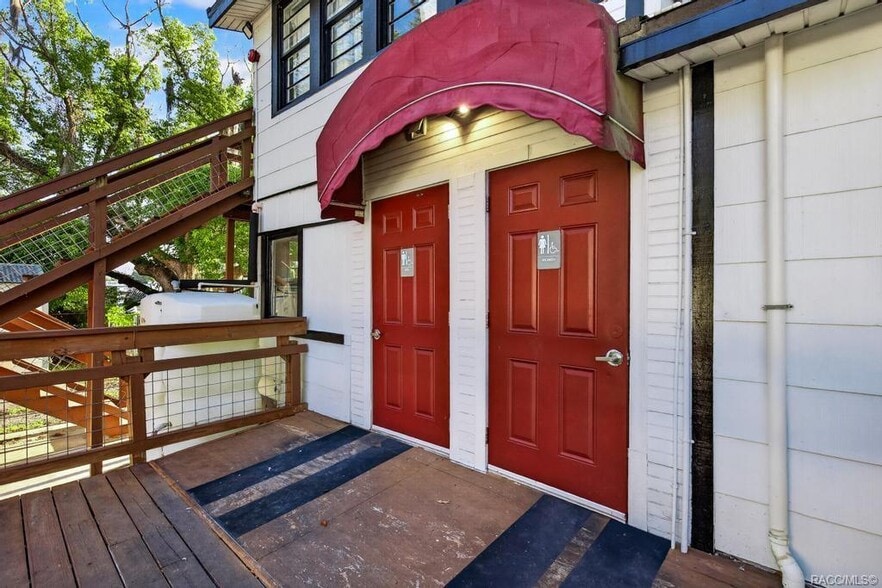 More Photos Of 125 N Main St, Hastings Restaurant For Sale