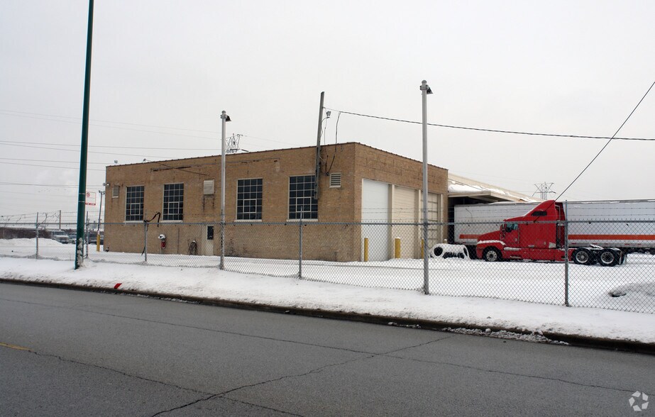 More Photos Of 7101 S Kostner Ave, Chicago Truck Terminal For Lease