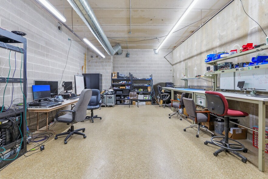More Photos Of 424 E Oshkosh St, Ripon Manufacturing For Sale