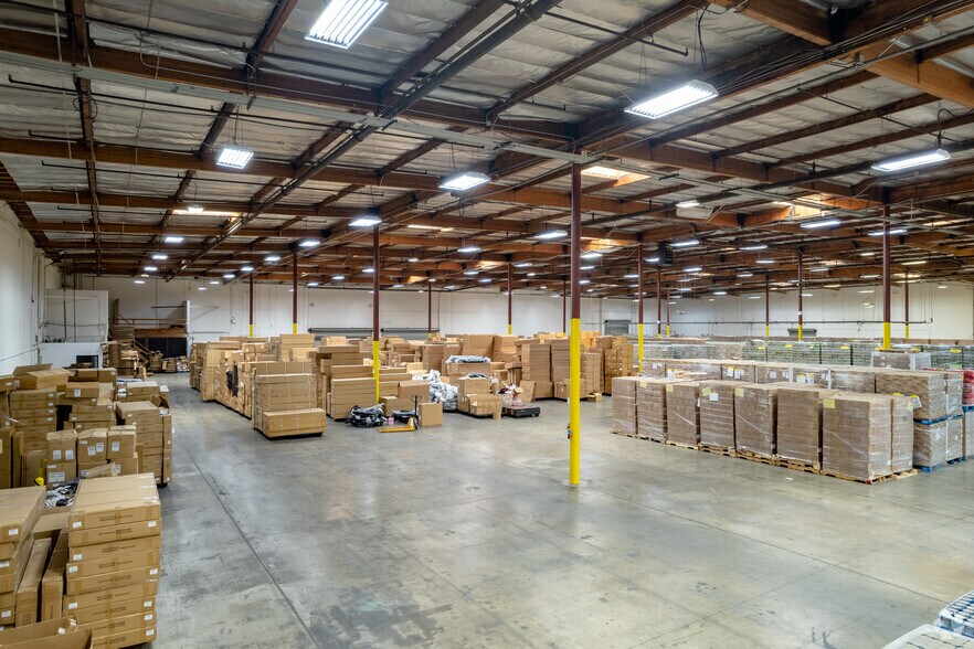 More Photos Of 2720 Pellissier Pl, City Of Industry Warehouse For Lease