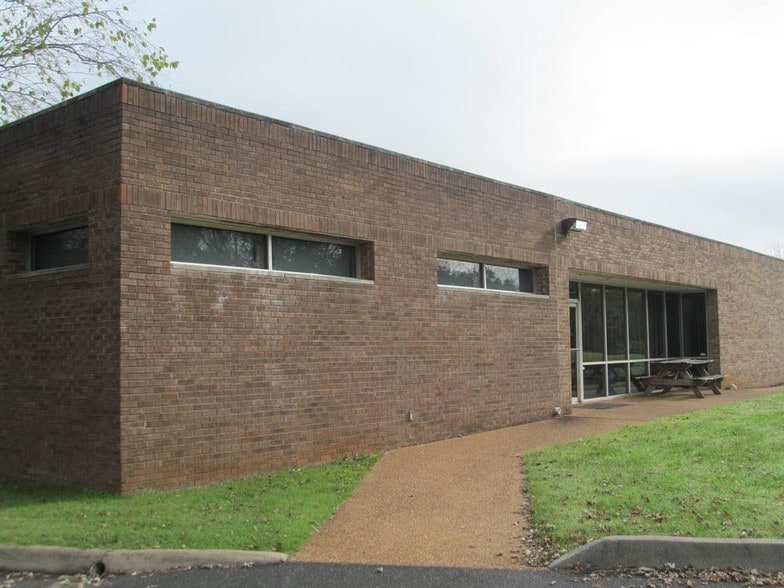 More Photos Of 8904 Cross Park Dr, Knoxville Medical For Lease