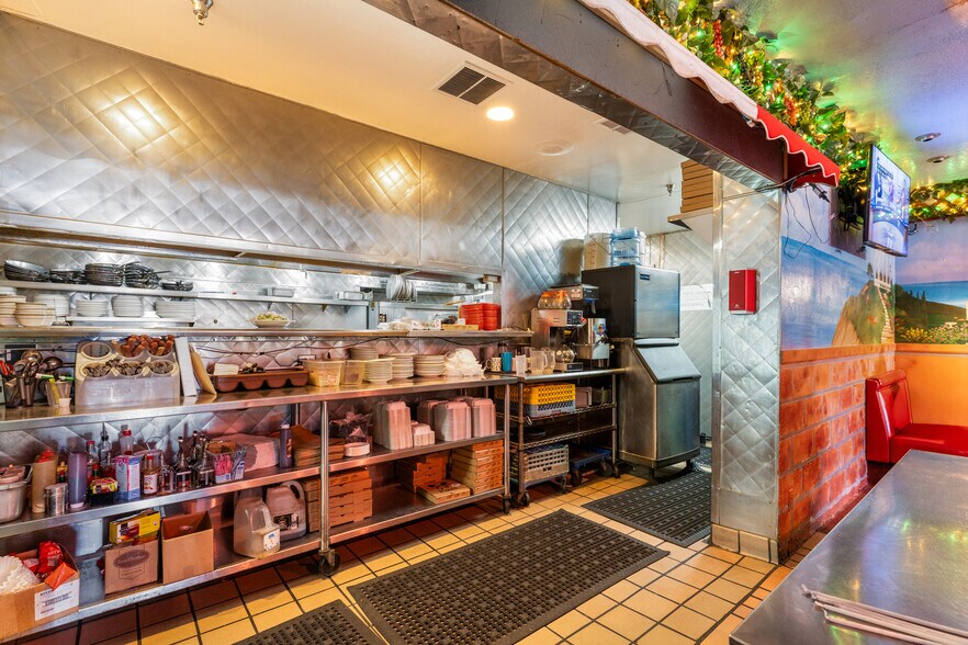 More Photos Of 81939 Highway 111, Indio Restaurant For Sale