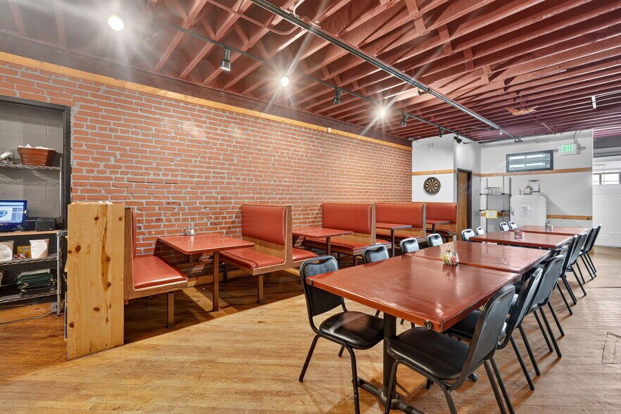 More Photos Of 615 S 1st Ave, Pocatello Restaurant For Sale