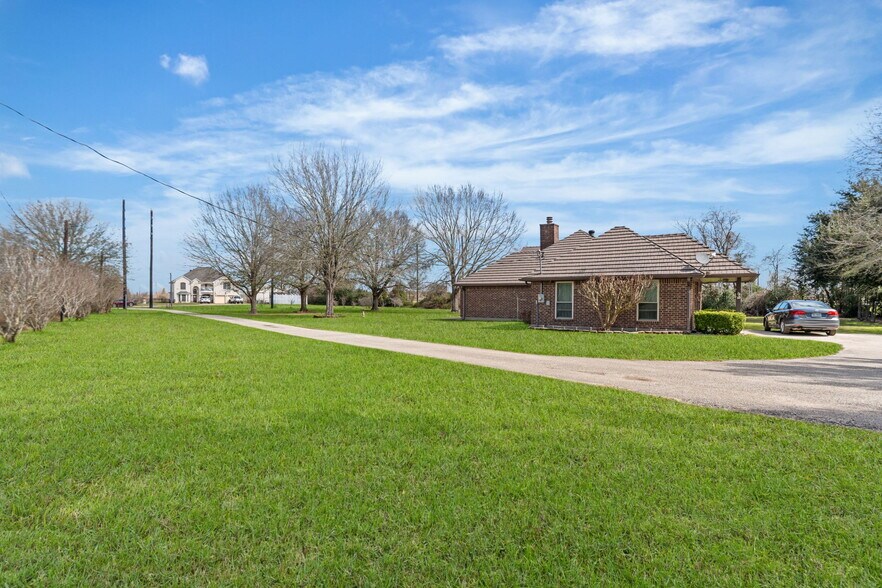 More Photos Of 30501 Coco St, Cypress Specialty For Sale