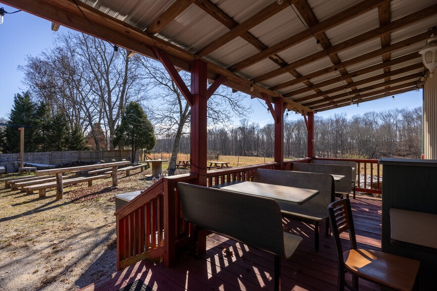 More Photos Of 6735 Wassom Memorial Hwy, Grandview General Retail For Sale