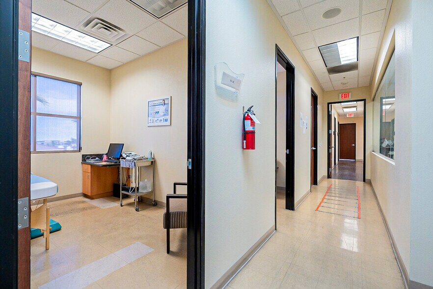 More Photos Of 7175 N Durango Dr, Las Vegas Medical For Lease