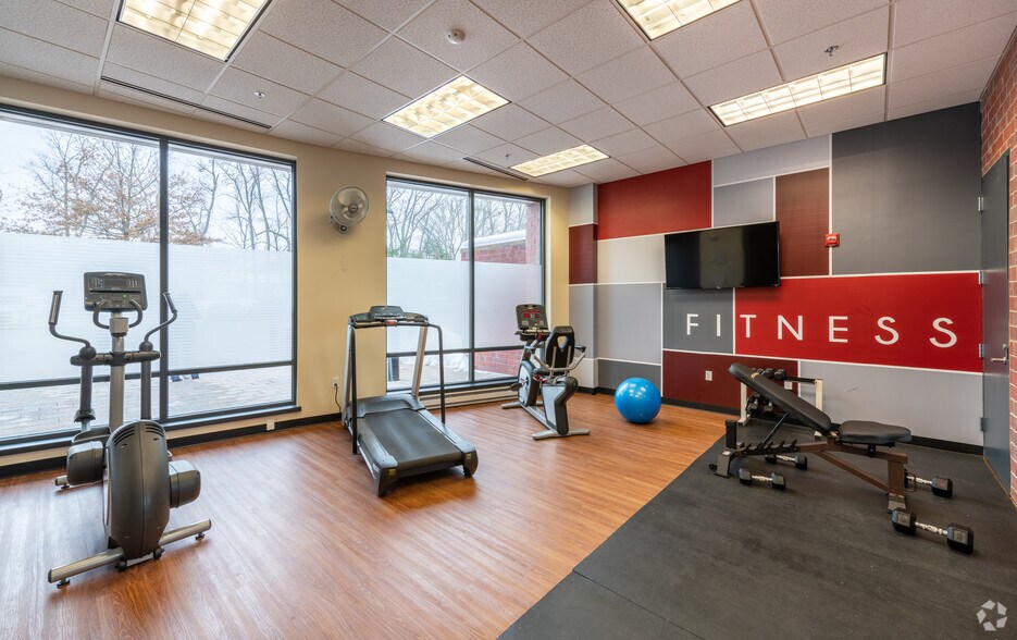 More Photos Of 40 Shattuck Rd, Andover Office For Lease