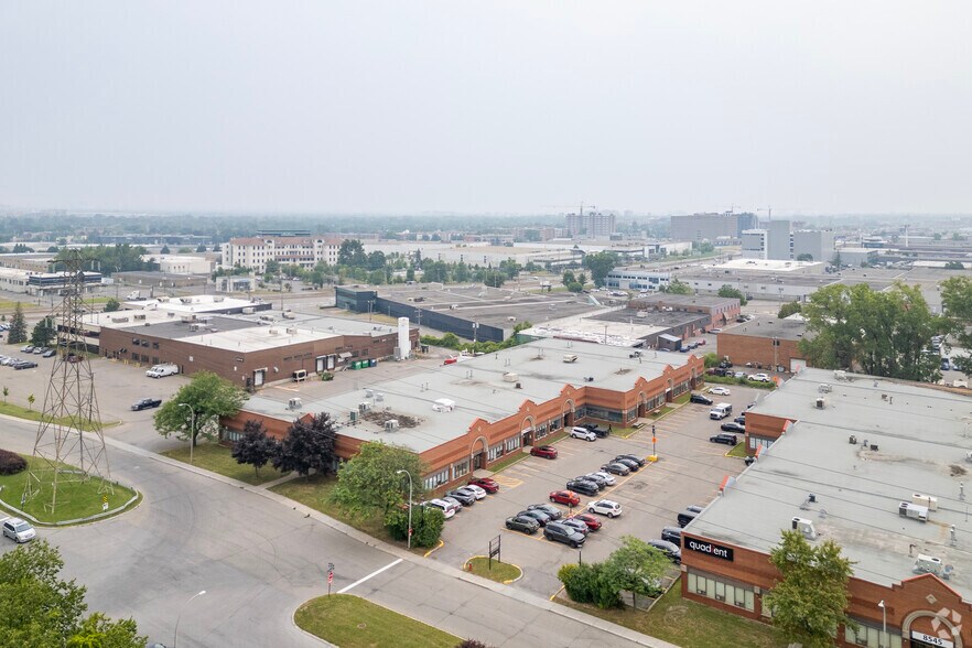 More Photos Of 8605-8639 Ch Dalton, Mt Royal Warehouse For Lease