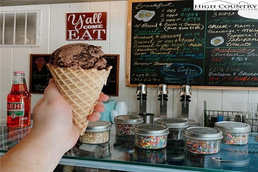 More Photos Of 3979 Jefferson Hwy, Mouth Of Wilson Restaurant For Sale