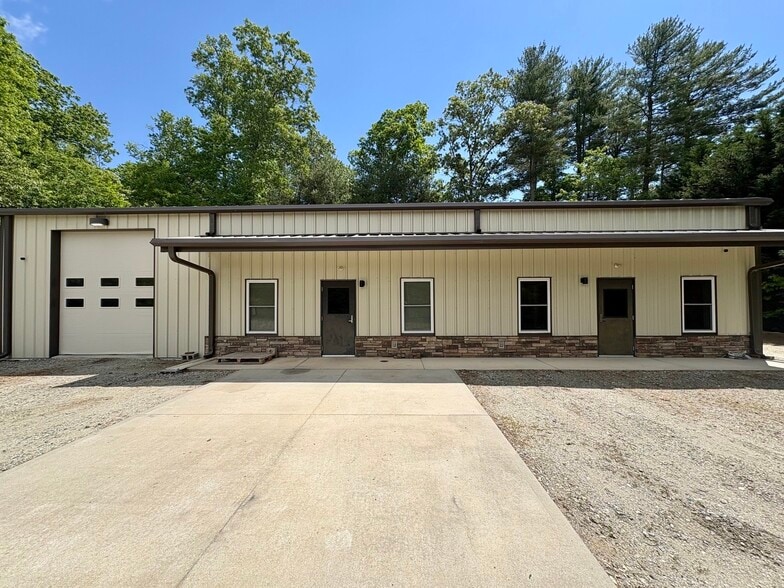 Primary Photo Of 5134 Old Haywood Rd, Mills River Flex For Lease