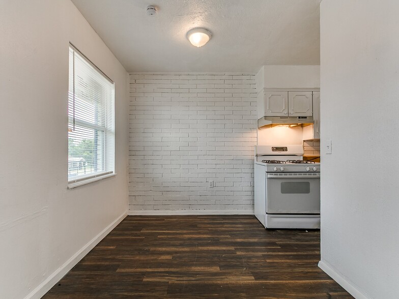More Photos Of 1731 NW 32nd St, Oklahoma City Apartments For Sale