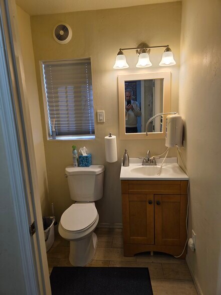 More Photos Of 37234 N Cave Creek Rd, Cave Creek Office For Sale