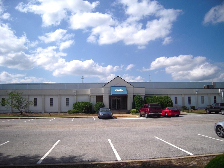 More Photos Of 2761-2773 Gunter Park Dr W, Montgomery Flex For Lease