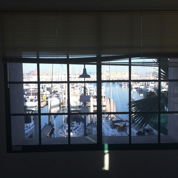 More Photos Of 2500 Via Cabrillo Marina, San Pedro Office For Lease