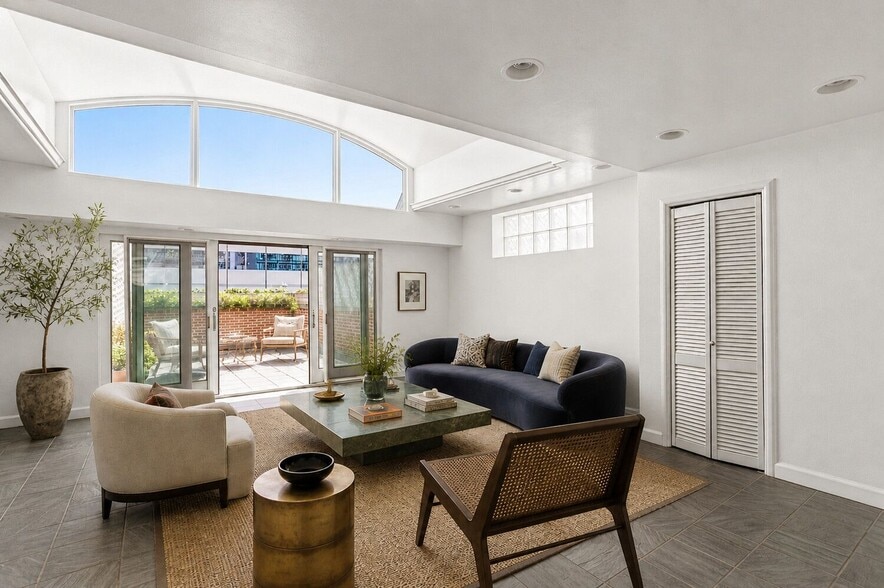 More Photos Of 75 Murray St, New York Office Residential For Sale