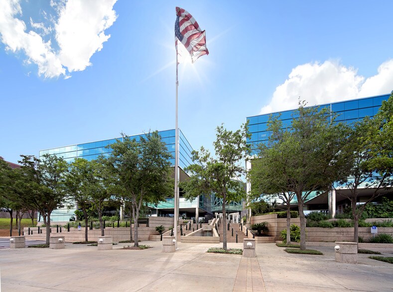 More Photos Of 1122 S Capital of Texas Hwy, Austin Office For Lease