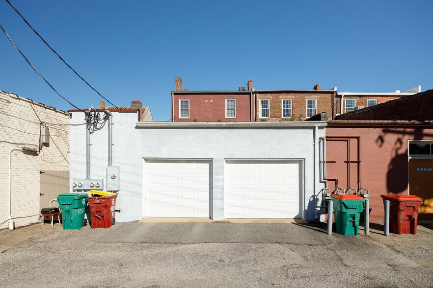 More Photos Of 100 N Sycamore St, Petersburg Storefront Retail Residential For Sale