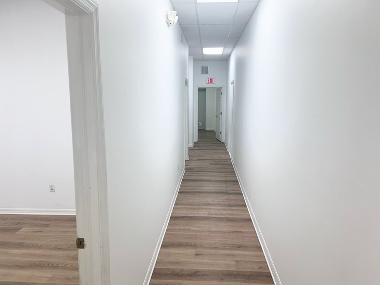 More Photos Of 660 Charlotte St, Punta Gorda Office For Lease